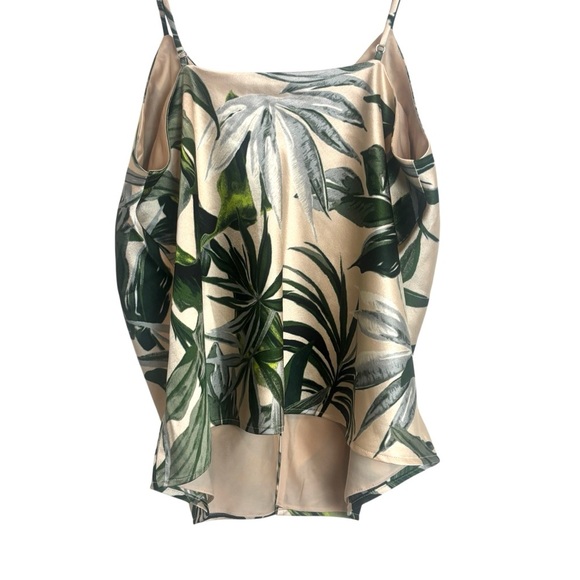 Victoria's Secret Tropical Green Camisole Size Small Adjustable Straps Silky - Picture 7 of 8